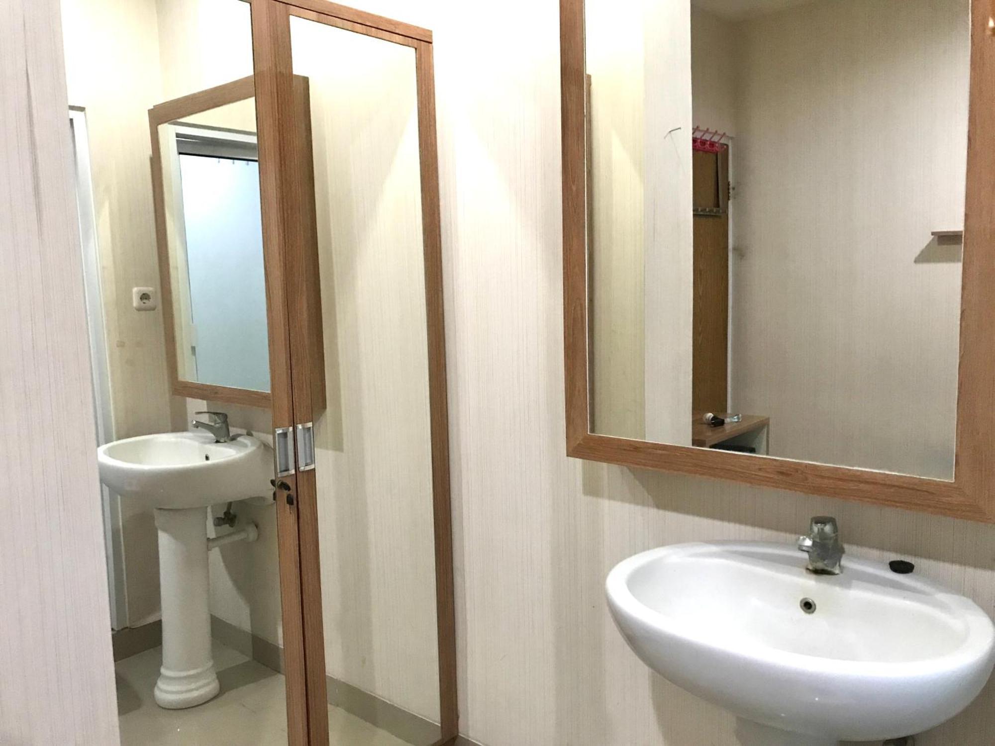 37 Guesthouse Jakarta Zimmer foto